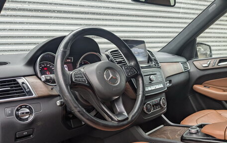 Mercedes-Benz GLE, 2018 год, 4 300 000 рублей, 16 фотография