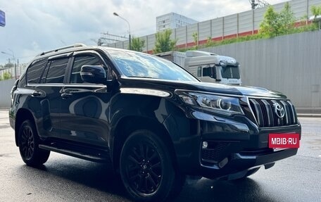 Toyota Land Cruiser Prado 150 рестайлинг 2, 2021 год, 6 800 000 рублей, 3 фотография