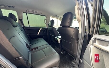 Toyota Land Cruiser Prado 150 рестайлинг 2, 2021 год, 6 800 000 рублей, 8 фотография