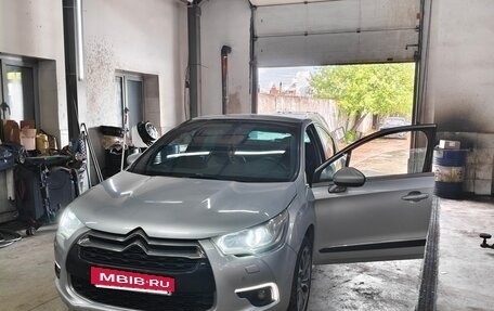 Citroen DS4, 2013 год, 690 000 рублей, 3 фотография