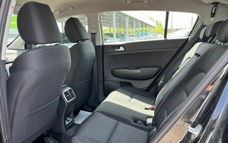 KIA Sportage IV рестайлинг, 2021 год, 2 430 000 рублей, 12 фотография