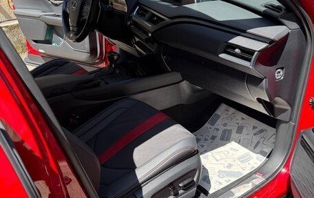 Lexus UX I, 2021 год, 5 500 000 рублей, 7 фотография