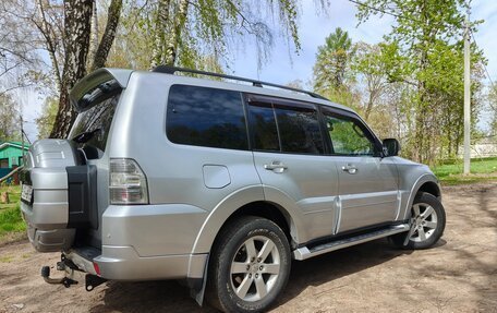 Mitsubishi Pajero IV, 2011 год, 2 240 000 рублей, 4 фотография