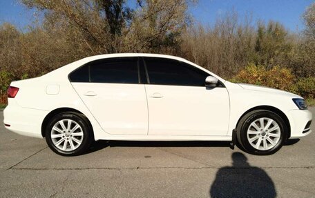 Volkswagen Jetta III, 2015 год, 950 000 рублей, 3 фотография