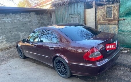 Mercedes-Benz E-Класс, 2007 год, 750 000 рублей, 3 фотография