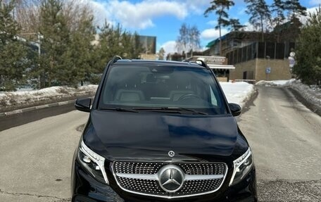 Mercedes-Benz V-Класс, 2021 год, 6 848 000 рублей, 2 фотография