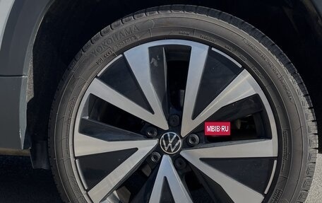 Volkswagen Taos, 2021 год, 2 650 000 рублей, 3 фотография