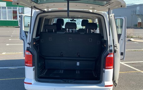 Volkswagen Multivan T6 рестайлинг, 2019 год, 3 100 000 рублей, 17 фотография