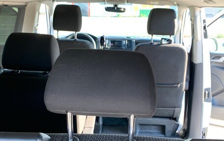 Volkswagen Multivan T6 рестайлинг, 2019 год, 3 100 000 рублей, 20 фотография