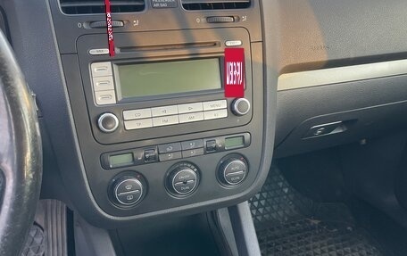 Volkswagen Golf V, 2006 год, 550 000 рублей, 10 фотография