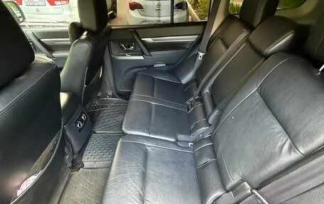Mitsubishi Pajero IV, 2013 год, 1 700 000 рублей, 9 фотография