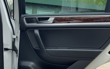 Volkswagen Touareg III, 2013 год, 2 530 000 рублей, 14 фотография