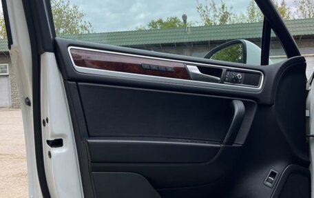 Volkswagen Touareg III, 2013 год, 2 530 000 рублей, 16 фотография