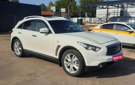 Infiniti FX II, 2013 год, 2 550 000 рублей, 3 фотография