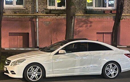 Mercedes-Benz E-Класс, 2013 год, 1 700 000 рублей, 2 фотография
