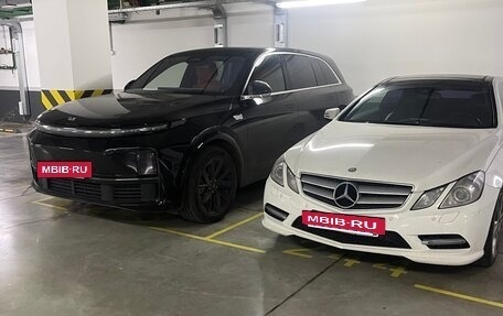 Mercedes-Benz E-Класс, 2013 год, 1 700 000 рублей, 4 фотография