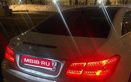 Mercedes-Benz E-Класс, 2013 год, 1 700 000 рублей, 10 фотография