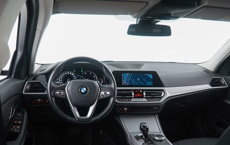 BMW 3 серия, 2019 год, 3 260 000 рублей, 7 фотография
