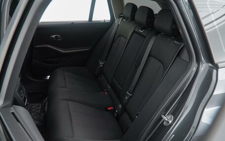 BMW 3 серия, 2019 год, 3 260 000 рублей, 10 фотография