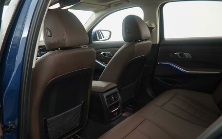 BMW 3 серия, 2021 год, 4 800 000 рублей, 13 фотография