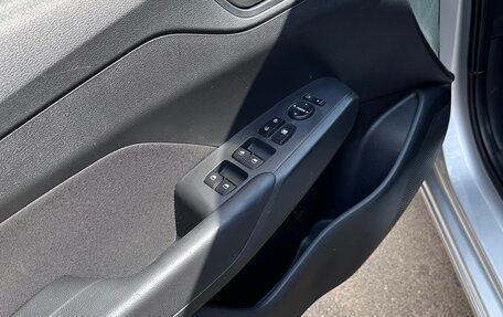 Hyundai Solaris II рестайлинг, 2018 год, 1 200 000 рублей, 8 фотография