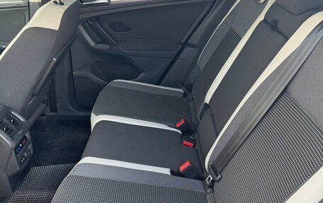 Volkswagen Tiguan II, 2018 год, 2 100 000 рублей, 9 фотография