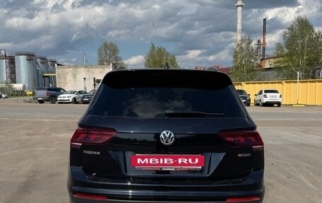Volkswagen Tiguan II, 2018 год, 2 100 000 рублей, 8 фотография