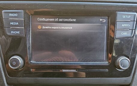 Skoda Rapid I, 2018 год, 990 000 рублей, 10 фотография