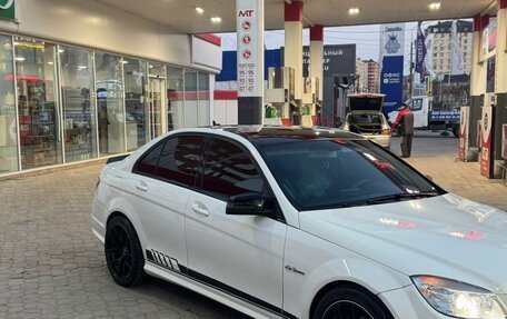Mercedes-Benz C-Класс, 2010 год, 1 400 000 рублей, 2 фотография