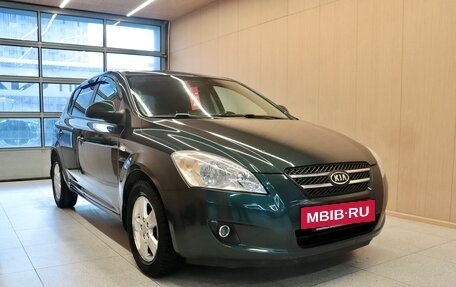 KIA cee'd I рестайлинг, 2009 год, 740 000 рублей, 2 фотография