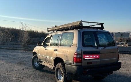 Toyota Land Cruiser 100 рестайлинг 2, 2003 год, 1 350 000 рублей, 4 фотография