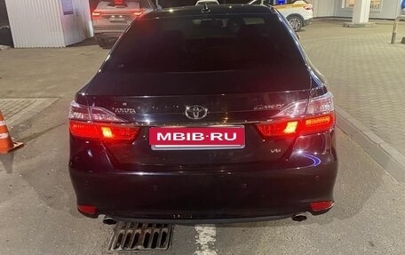 Toyota Camry, 2015 год, 1 890 000 рублей, 2 фотография