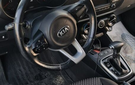KIA Rio IV, 2018 год, 1 400 000 рублей, 7 фотография
