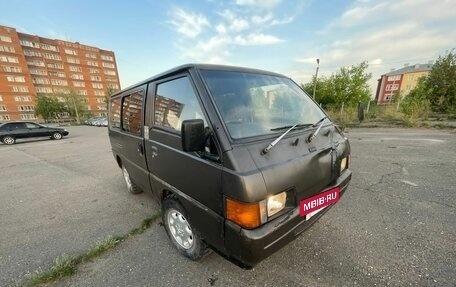 Mitsubishi Delica III, 1987 год, 200 000 рублей, 10 фотография