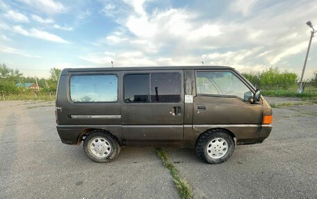 Mitsubishi Delica III, 1987 год, 200 000 рублей, 19 фотография