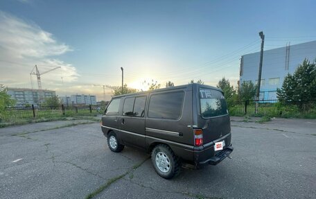 Mitsubishi Delica III, 1987 год, 200 000 рублей, 15 фотография