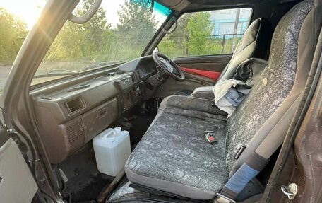 Mitsubishi Delica III, 1987 год, 200 000 рублей, 23 фотография