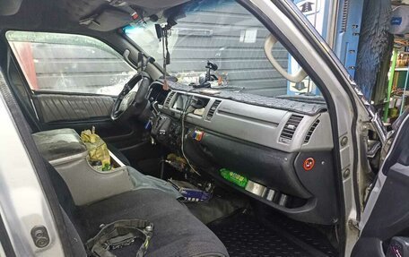Toyota HiAce H200, 2008 год, 1 250 000 рублей, 4 фотография