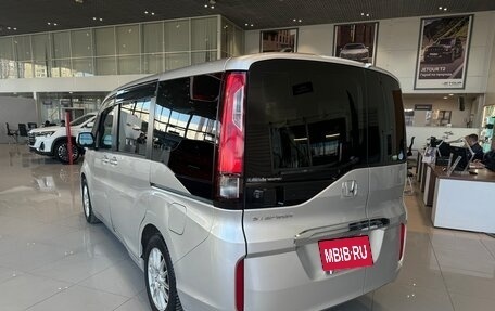 Honda Stepwgn IV, 2016 год, 1 720 000 рублей, 3 фотография