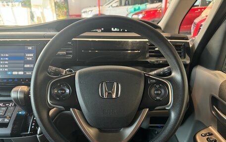 Honda Stepwgn IV, 2016 год, 1 720 000 рублей, 17 фотография