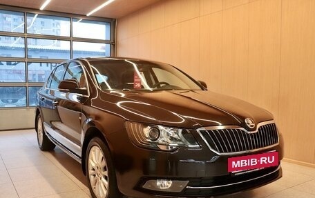 Skoda Superb III рестайлинг, 2014 год, 1 350 000 рублей, 3 фотография