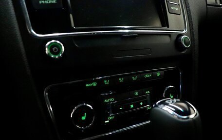 Skoda Superb III рестайлинг, 2014 год, 1 350 000 рублей, 18 фотография