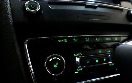 Skoda Superb III рестайлинг, 2014 год, 1 350 000 рублей, 19 фотография