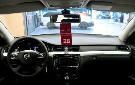 Skoda Superb III рестайлинг, 2014 год, 1 350 000 рублей, 22 фотография