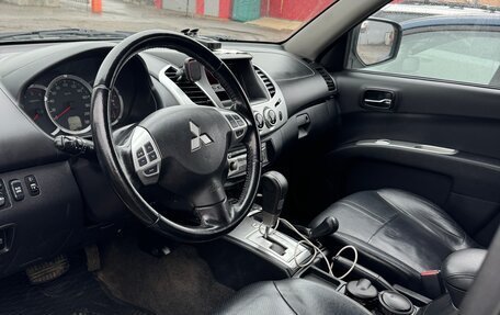 Mitsubishi L200 IV рестайлинг, 2013 год, 1 850 000 рублей, 2 фотография