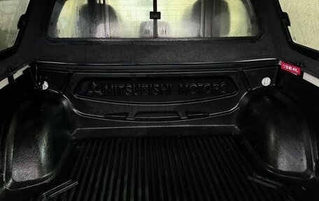 Mitsubishi L200 IV рестайлинг, 2013 год, 1 850 000 рублей, 8 фотография