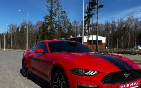 Ford Mustang VI рестайлинг, 2019 год, 2 900 000 рублей, 2 фотография