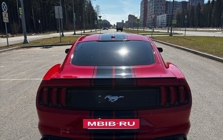 Ford Mustang VI рестайлинг, 2019 год, 2 900 000 рублей, 5 фотография