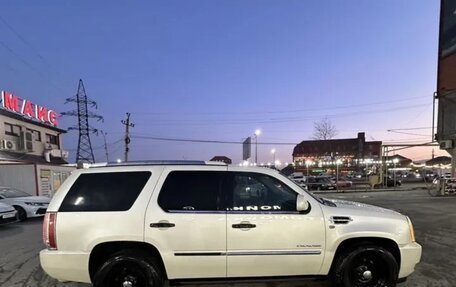 Cadillac Escalade III, 2010 год, 2 300 000 рублей, 5 фотография