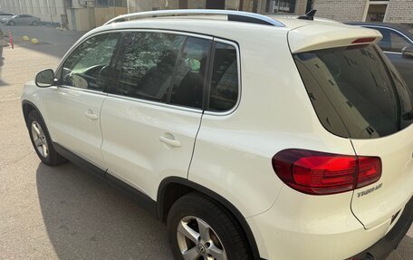 Volkswagen Tiguan I, 2016 год, 1 825 000 рублей, 2 фотография
